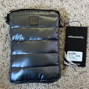 Think Royln On The Go Cell Bag